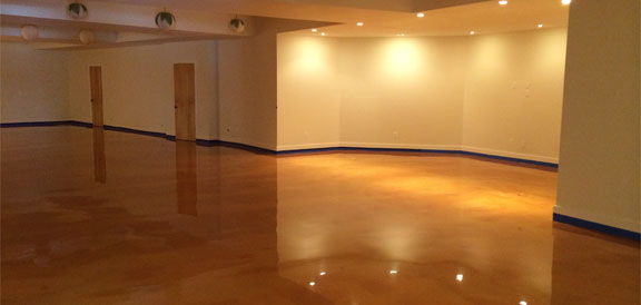 This image shows an commercial building floor with an epoxy floor.